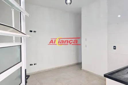 Sobrado com 1 Quarto para alugar, 35m² no Parque Continental II, Guarulhos