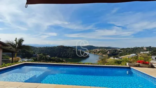 Fazenda/Sítio com 4 Quartos à venda, 200m² no Igaratá, Igaratá