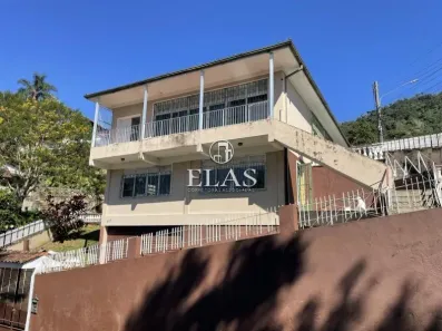 Casa com 3 Quartos à venda, 213m² no Mosela, Petrópolis