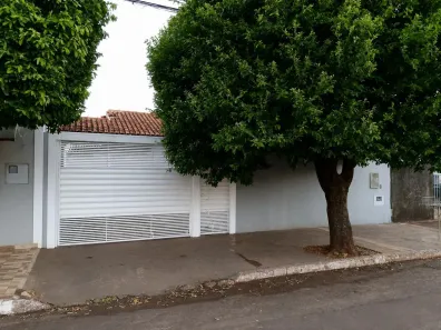 Casa com 3 Quartos à venda, 94m² no Jardim Alto São Francisco, Campo Grande