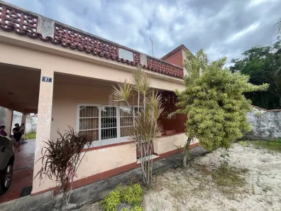 Casa com 3 Quartos à venda, 150m² no Coqueiral, Araruama
