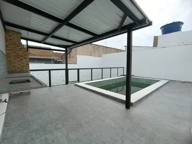 Casa com 3 Quartos para alugar, 170m² no Estância São José, Peruíbe