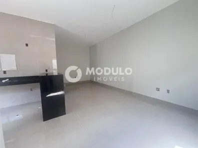 Casa com 3 Quartos à venda, 80m² no Segismundo Pereira, Uberlândia