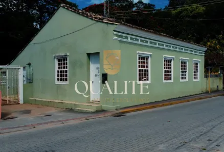 Casa com 4 Quartos à venda, 227m² no Sambaqui, Florianópolis