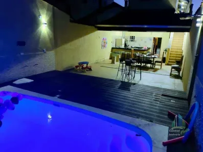 Sobrado com 3 Quartos à venda, 400m² no Boqueirão, Praia Grande