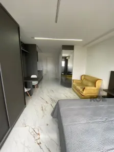Apartamento com 1 Quarto para alugar, 29m² no Mont Serrat, Porto Alegre