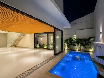 Casa de Condomínio com 3 Quartos à venda, 264m² no Jardins Capri, Senador Canedo