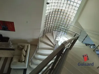 Sobrado com 4 Quartos para alugar, 650m² no Jardim das Nações, Taubaté