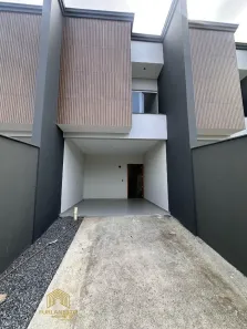 Casa com 3 Quartos à venda, 113m² no Petrópolis, Joinville
