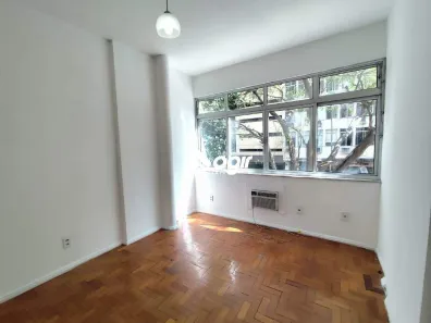 Apartamento com 1 Quarto para alugar, 42m² no Copacabana, Rio de Janeiro