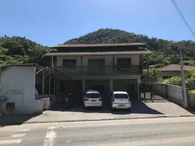 Casa com 4 Quartos à venda, 180m² no Figueirinha, Guaramirim
