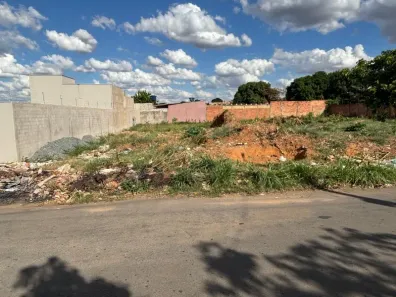 Lote/Terreno à venda, 412m² no Independência, Aparecida de Goiânia