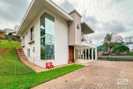 Casa com 3 Quartos à venda, 204m² no Itoupava Seca, Blumenau