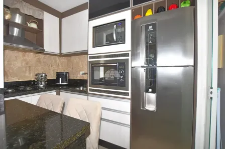 Apartamento com 2 Quartos à venda, 50m² no Capão Raso, Curitiba