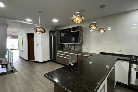 Casa com 3 Quartos para alugar, 203m² no Vila Assunção, Santo André