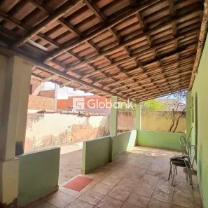 Casa com 3 Quartos à venda, 70m² no Monte Carmelo, Montes Claros