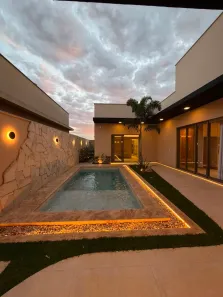 Casa com 4 Quartos à venda, 242m² no Condomínio Solar do Bosque, Rio Verde