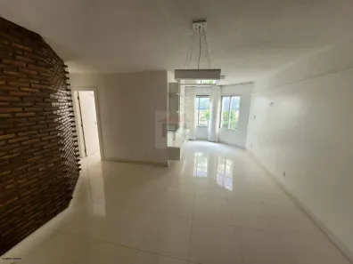 Apartamento com 2 Quartos à venda, 75m² no Costa Azul, Salvador