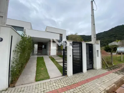 Casa com 3 Quartos à venda, 95m² no Alto São Bento, Itapema