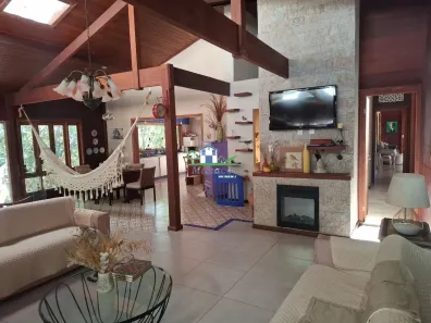 Casa de Condomínio com 3 Quartos à venda, 220m² no Ecoville, Nova Lima