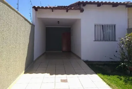 Casa com 3 Quartos à venda, 180m² no Setor Três Marias, Goiânia