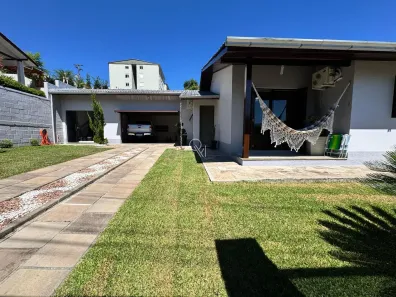 Casa com 3 Quartos à venda, 140m² no São Luiz, Caxias do Sul