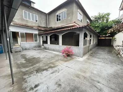 Casa com 5 Quartos à venda, 300m² no Vila Santa Alice, Duque de Caxias
