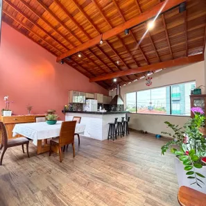 Casa com 3 Quartos à venda, 191m² no Vila Scarpelli, Santo André