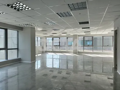 Sala Comercial para alugar, 136m² no Praia de Belas, Porto Alegre