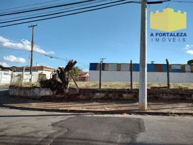 Lote/Terreno para alugar, 494m² no Jardim São Roque, Americana