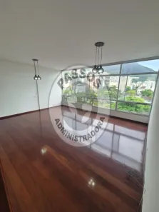 Apartamento com 3 Quartos para alugar, 129m² no Humaitá, Rio de Janeiro