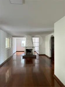Casa com 3 Quartos para alugar, 2000m² no Roseira, Mairiporã