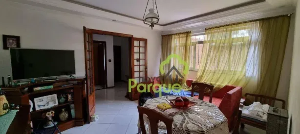 Sobrado com 4 Quartos à venda, 252m² no Vila Monumento, São Paulo
