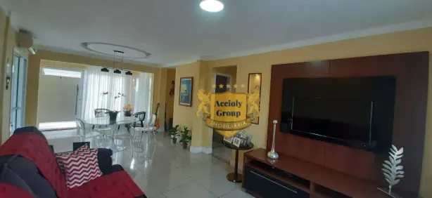 Casa de Condomínio com 3 Quartos à venda, 200m² no Badu, Niterói