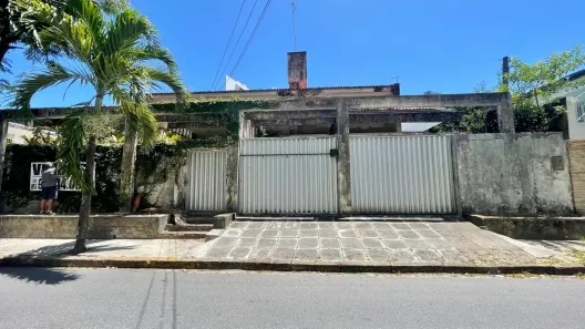 Casa com 4 Quartos à venda, 546m² no Casa Forte, Recife