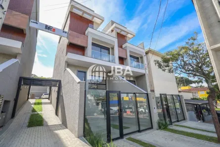 Sobrado com 3 Quartos à venda, 180m² no Água Verde, Curitiba