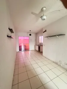 Casa de Condomínio com 2 Quartos para alugar, 70m² no Jardim Imperial, Cuiabá