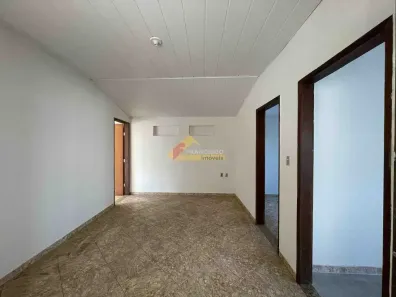 Casa com 2 Quartos para alugar, 70m² no Centro, Divinópolis