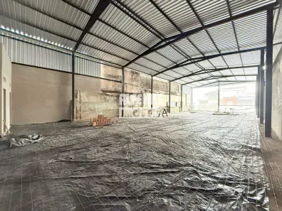Galpão/Depósito/Armazém para alugar, 384m² no Tirol (Barreiro), Belo Horizonte