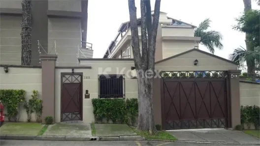 Casa de Condomínio com 3 Quartos à venda, 243m² no Vila Santos, São Paulo