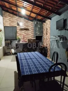 Casa com 5 Quartos à venda, 380m² no Guarani, Uberlândia