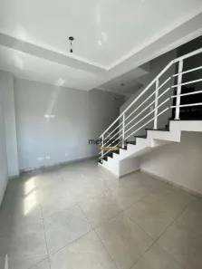 Sobrado com 2 Quartos à venda, 97m² no Aviação, Praia Grande