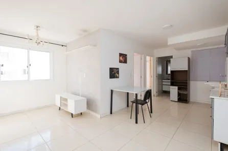 Apartamento com 2 Quartos para alugar, 45m² no Fragata, Pelotas