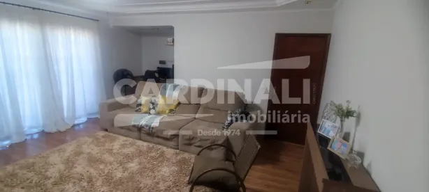 Casa com 2 Quartos à venda, 157m² no Jardim Medeiros, São Carlos
