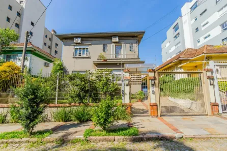 Casa com 3 Quartos à venda, 636m² no São João, Porto Alegre