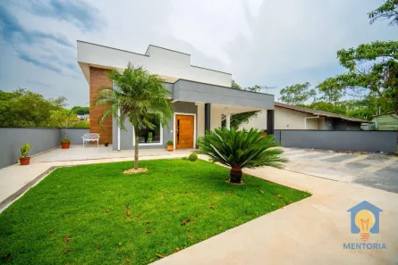 Casa de Condomínio com 3 Quartos à venda, 410m² no Jardim Caiapiá, Cotia