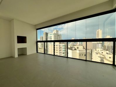 Apartamento com 3 Quartos à venda, 137m² no Meia Praia, Itapema