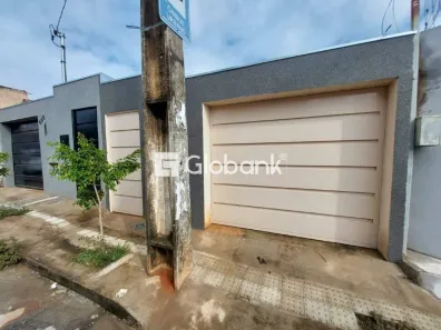 Casa com 2 Quartos à venda, 67m² no José Carlos Vale de Lima, Montes Claros