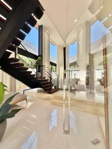 Sobrado com 4 Quartos à venda, 310m² no Jardins Valência, Goiânia