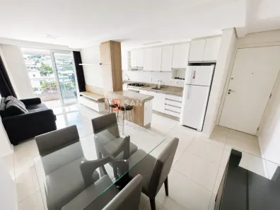 Apartamento com 2 Quartos para alugar, 74m² no Trindade, Florianópolis